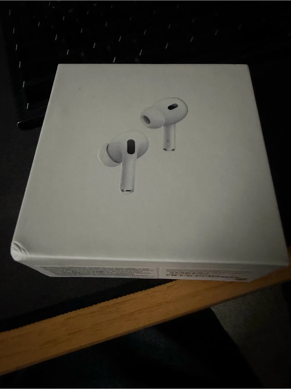Apple AirPods Pro True Wireless Earbuds in White Gen 2
